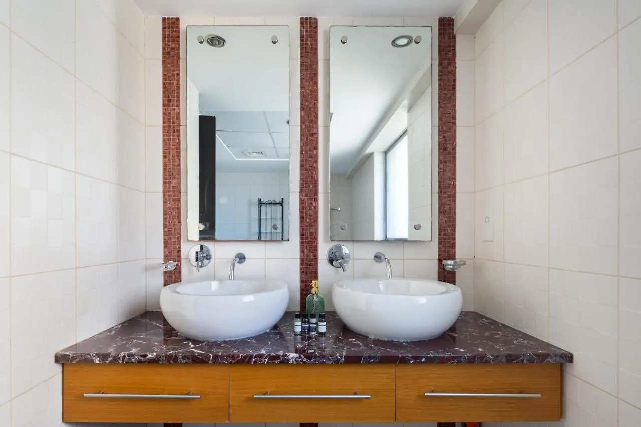 Frank Porter - Sadaf 4 Apartment Dubai
